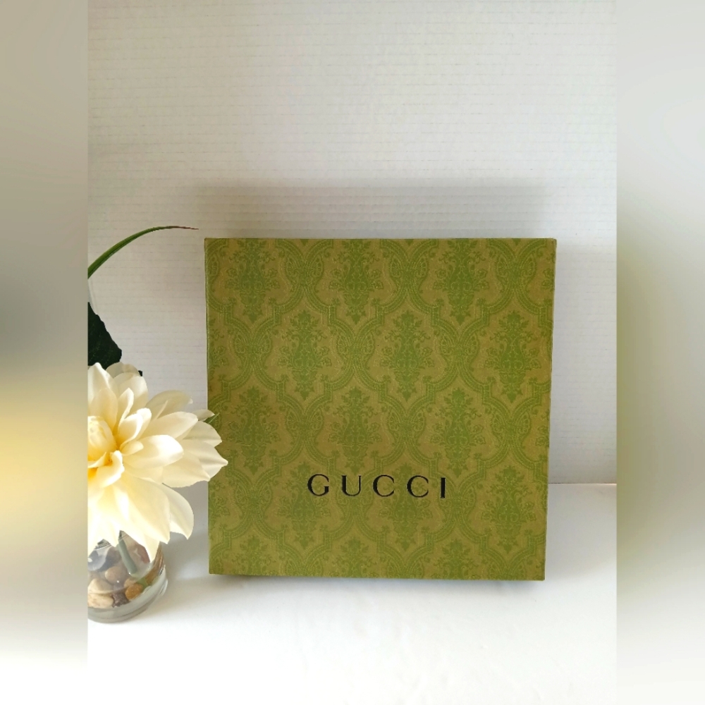 Gucci Box 7.5x7.5 Green Gold Square No Damage Damask Pattern